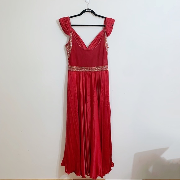 Jovani Red Silk Evening Gown | Size 18 | Beaded Formal Dress Elegance - Picture 2 of 8
